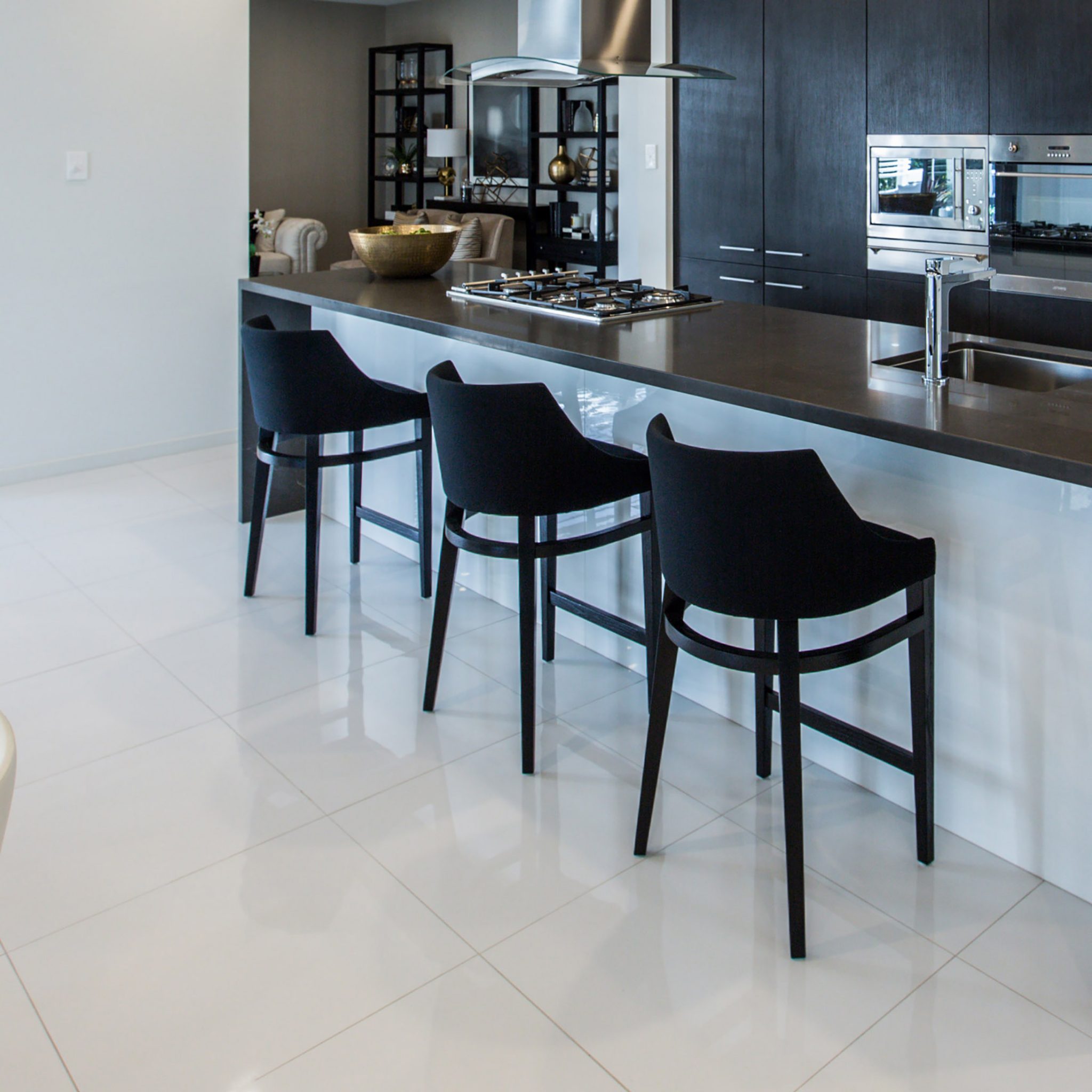 cleaning-polished-porcelain-tiles