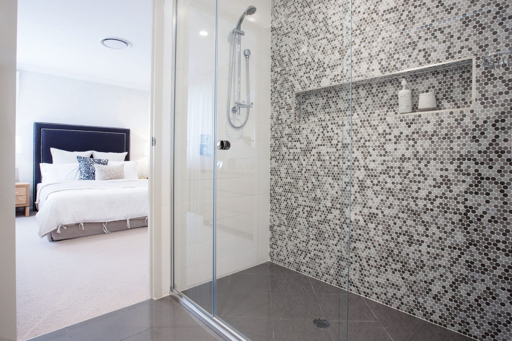 mosaic-feature-wall-penny-rounds
